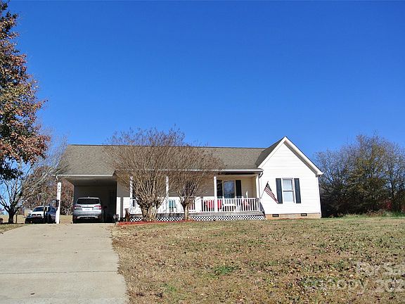 4th image of 225 McDade Rd