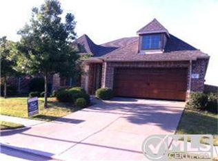 221 Cox Dr, Fate, TX 75087