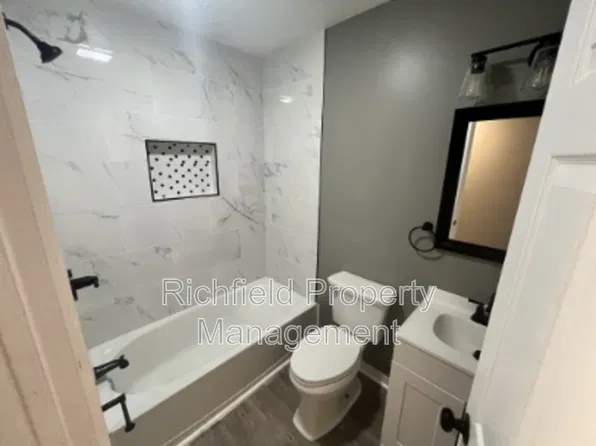 2862 N Chester Ave, Indianapolis, IN 46218