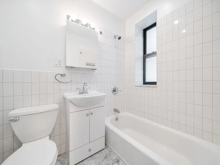 35 Fort Washington Ave #3F — Photo 17