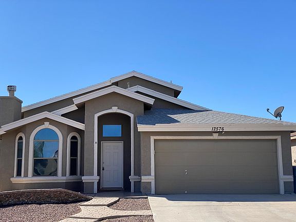 3rd image of 12576 Paseo Lindo Dr