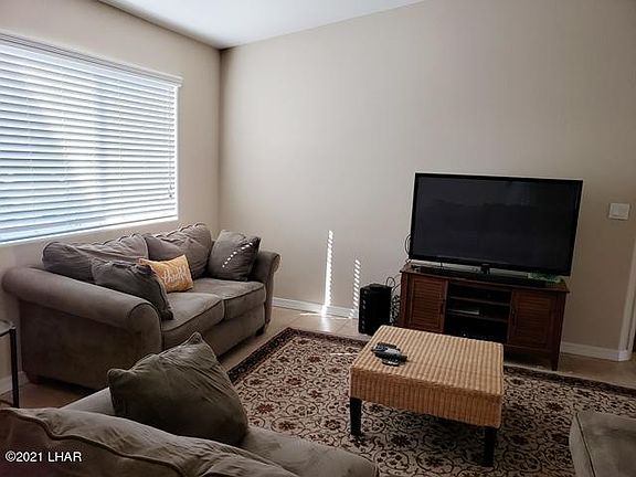 3rd image of 1000 Hacienda Cir
