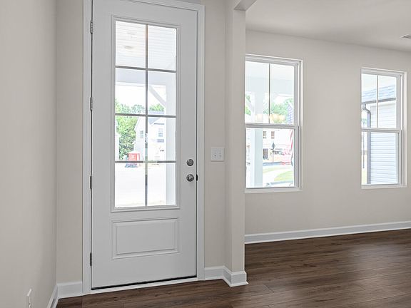 5th image of 508 Crescent Wood Trl #7