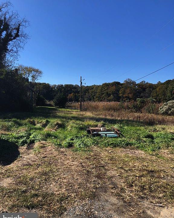 2nd image of 139 Wharf Ln