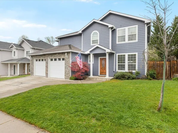 4549 Wolf Run Dr, Medford, OR 97504