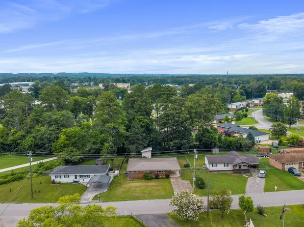26 Stovall St, Fort Oglethorpe, GA 30742
