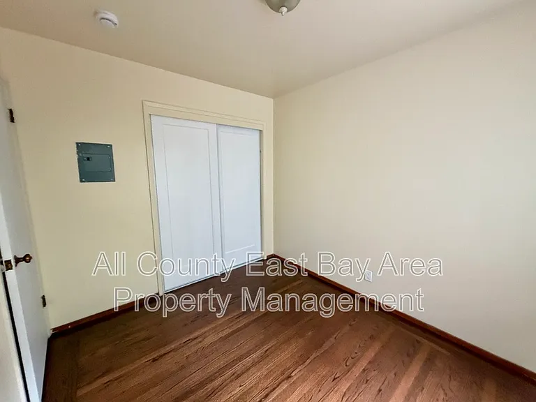 1935 Haste St #2 — Photo 2