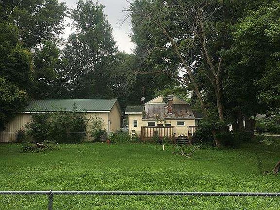 5th image of 418 W Parkway Dr