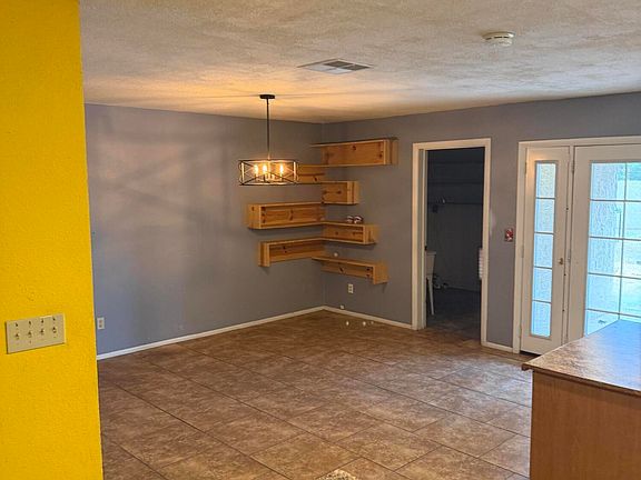 3rd image of 2474 E JOHN CABOT Road
