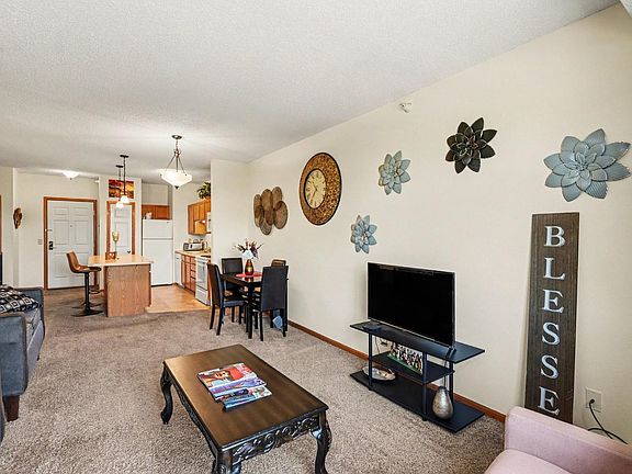 5th image of 1776 Maryland Ave E #201