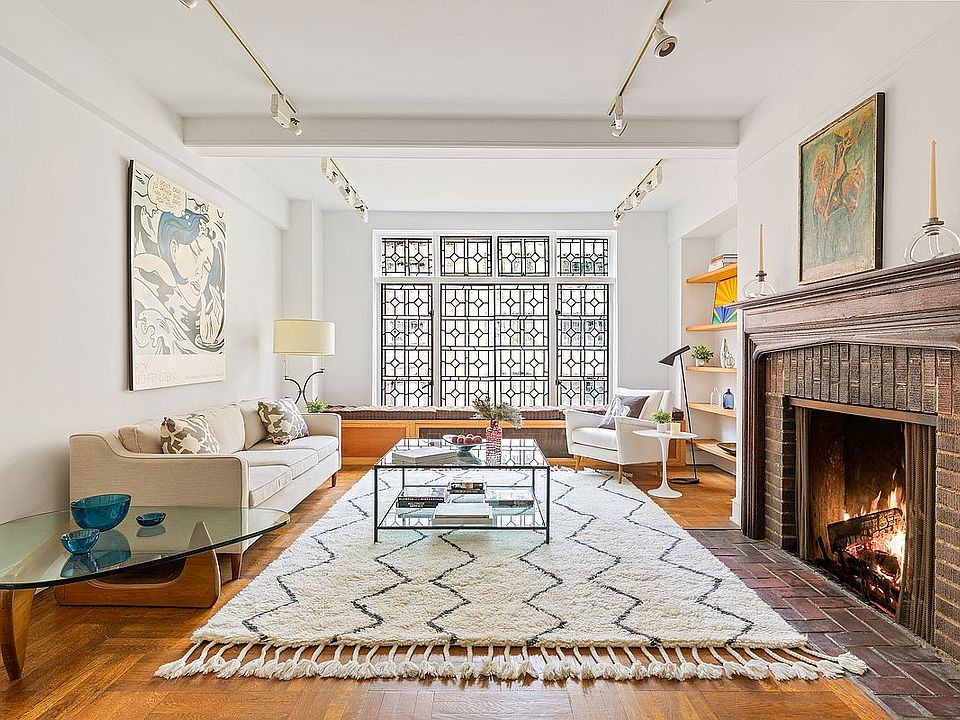 1st image of 40 W 67th St APT 8B