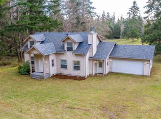 1020 Classic Rd, Greenbank, WA 98253