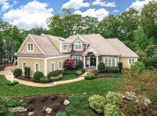 31 Olde Colony Dr, Shrewsbury, MA 01545
