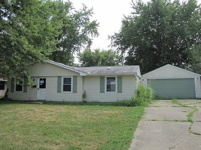 144 Frayne Dr photo 1