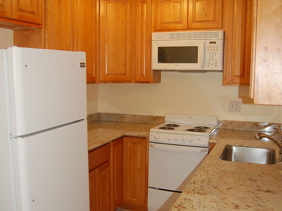1st image of 2414 P St #2