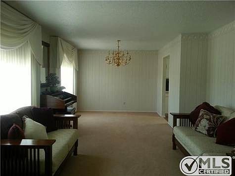 3rd image of 1445 Pintoresco Dr
