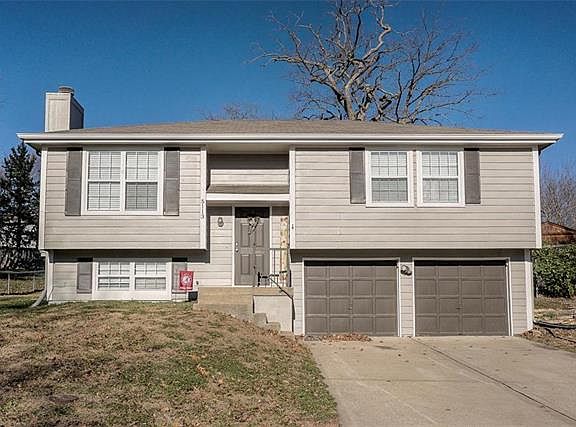3rd image of 5113 NW Pennington Ln