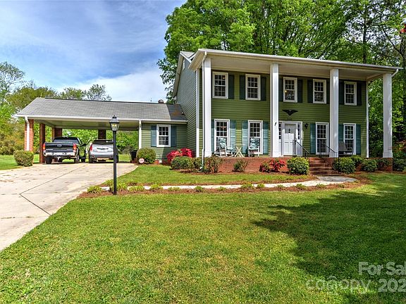 2nd image of 3400 Tracelake Dr