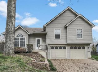 8705 N Carson Ave, Kansas City, MO 64153
