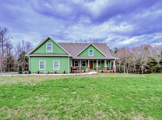 2075 Eagle Landing Dr, Cookeville, TN 38506