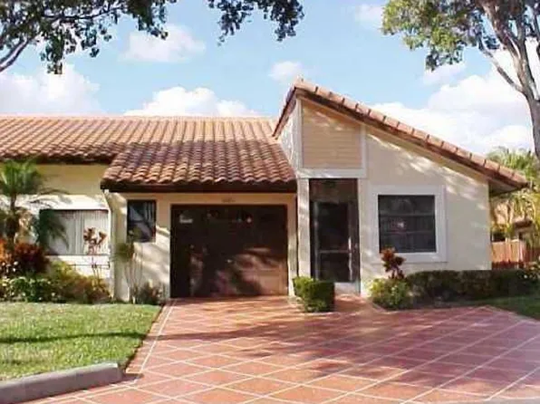 6183 Kings Gate Cir, Delray Beach, FL 33484