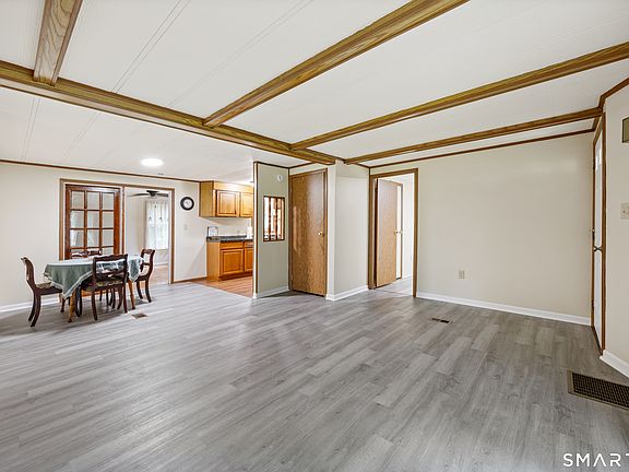 2nd image of 8 Redstone Street
