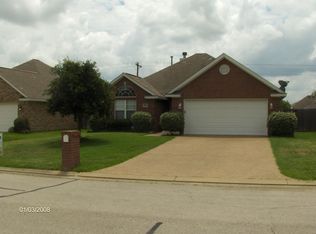 214 Landsburg Ct, College Station, TX 77845
