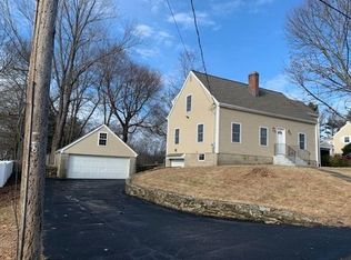 17 Goulding Dr, Auburn, MA 01501