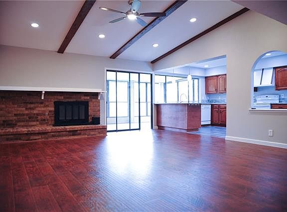 5th image of 3417 Aquarius Cir