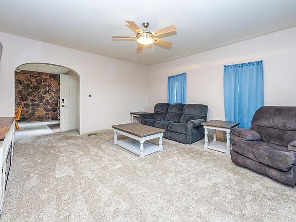 5th image of 3607 Hillandale Rd