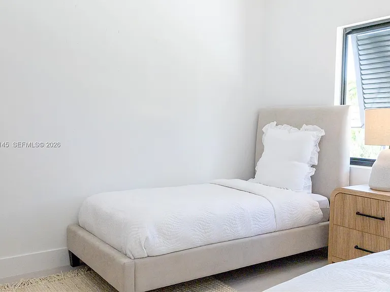 1420 SW 17th St — Photo 39