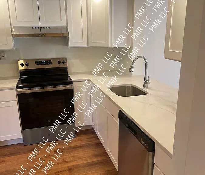 17 Log Pond Dr #1 — Photo 5