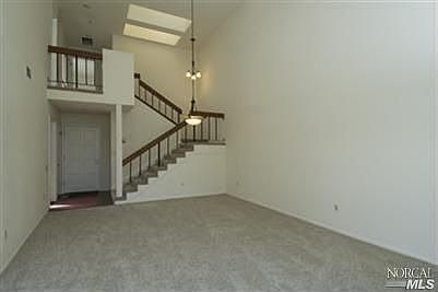 5th image of 562 Rainbow Dr