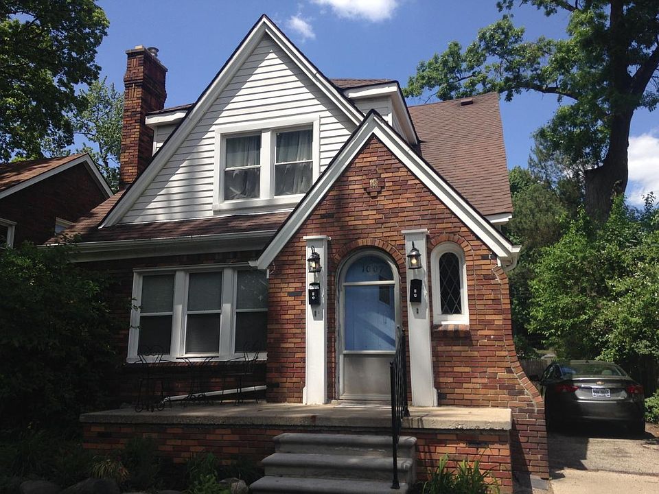 1st image of 1007 Gardenia Ave #1