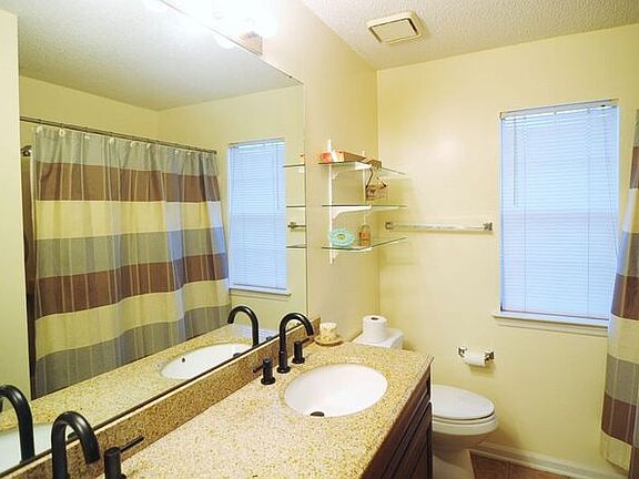 4th image of 220 Knox Creek Trl NW