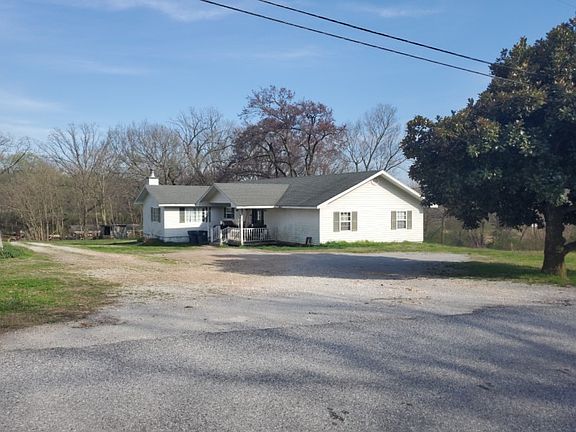 3rd image of 12768 Pioneer Ln