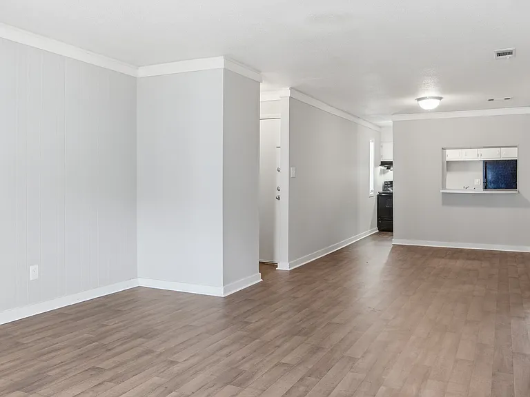 Reserve at Midtown — Photo 17