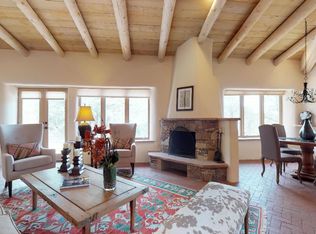 29 Lone Pine Spur, Santa Fe, NM 87505