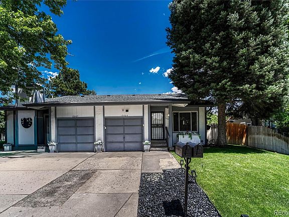 3rd image of 15409 E Oberlin Place