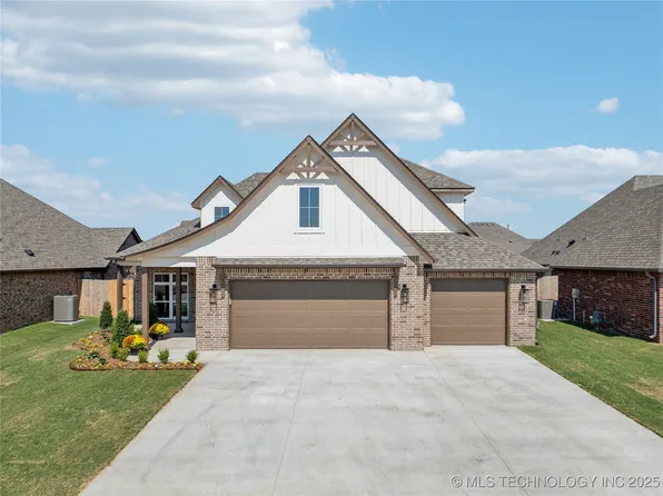 23025 E 106th Pl S, Broken Arrow, OK 74014