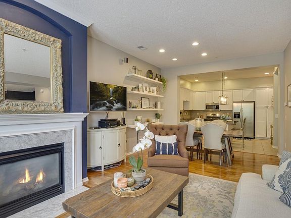 3rd image of 3712 Wooddale Ave S Unit 17