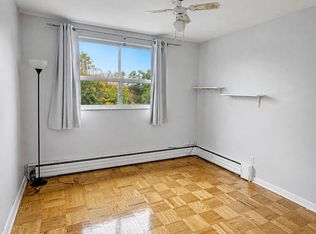 26 Fraserwood Ave #6, Toronto, ON M6B2N5