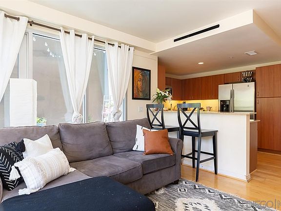 3rd image of 1608 India St Unit 201