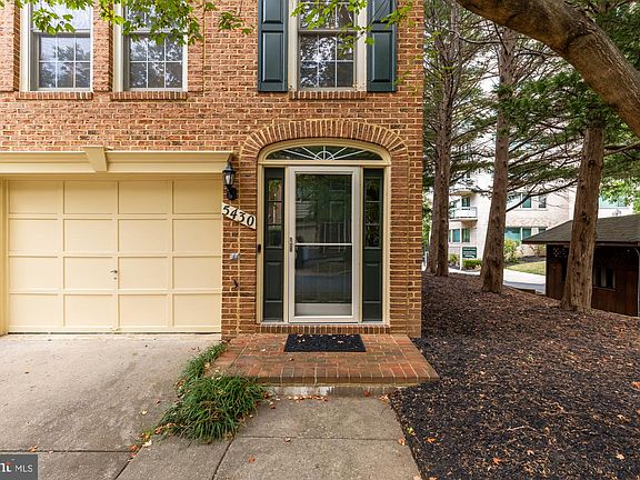 2nd image of 5430 Whitley Park Ter