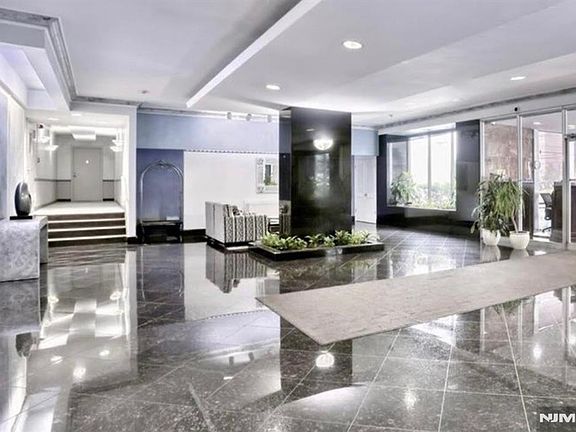 4th image of 280 Prospect Ave APT 5D