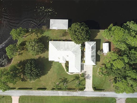 2nd image of 6868 Palmetto Dr S