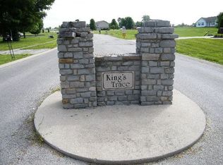 392 Kings Trace Dr, Berea, KY 40403
