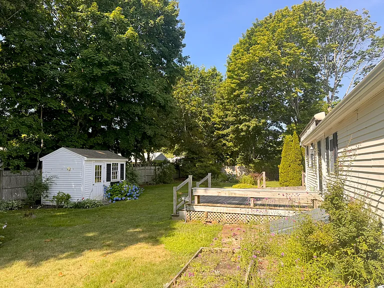 15 Bonito Ave — Photo 22