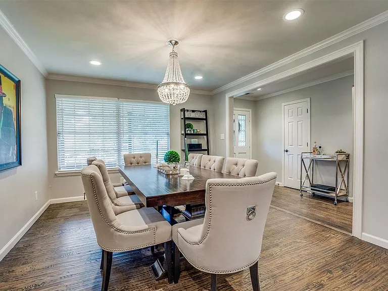 6711 Kingsbury Dr — Photo 5