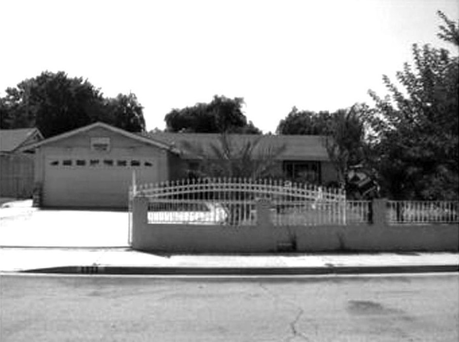 1st image of 2222 Farringdon Ave